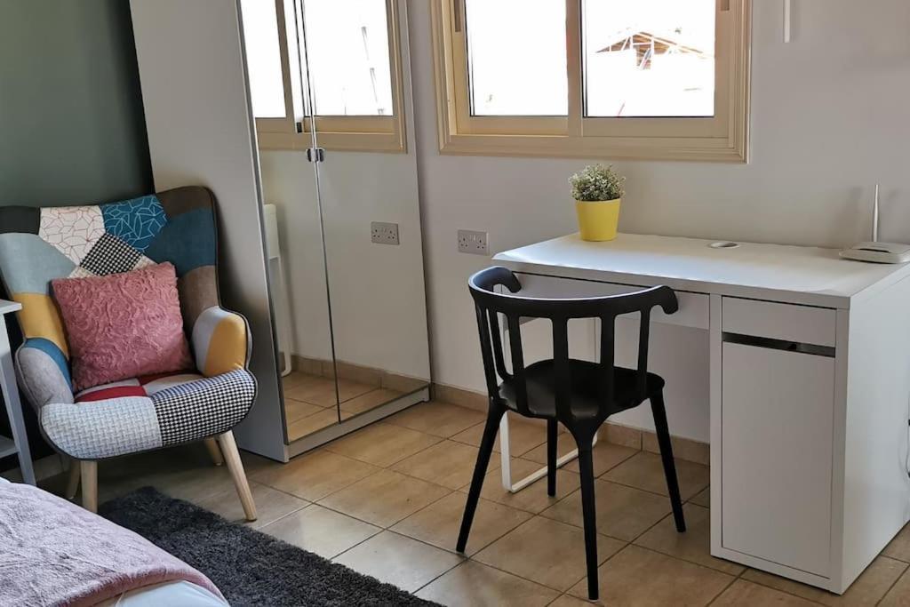 Pretty And Quiet Studio, With Wifi And Parking Limassol Exterior photo